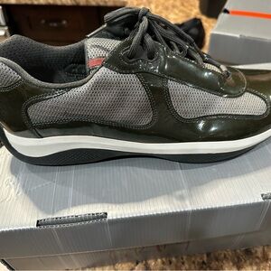 PradecMen's Green and Gray Sneakers